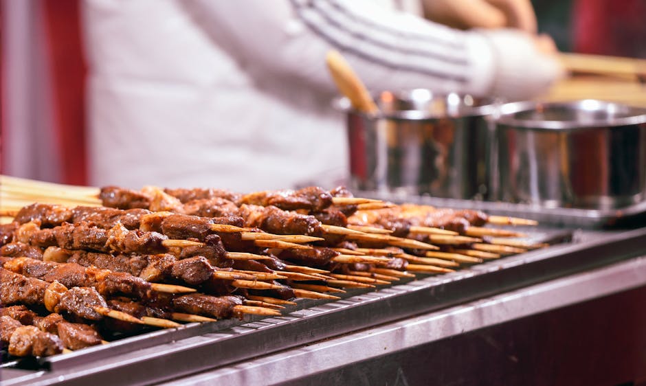 Carne alla griglia cucinata durante una sagra paesana